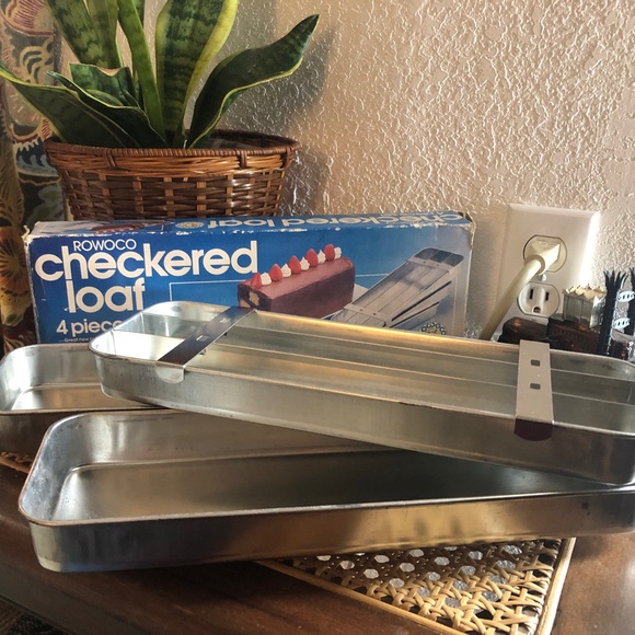 Rowoco Checkered Loaf 4 Piece Set w/Original Box - Picture 4 of 12